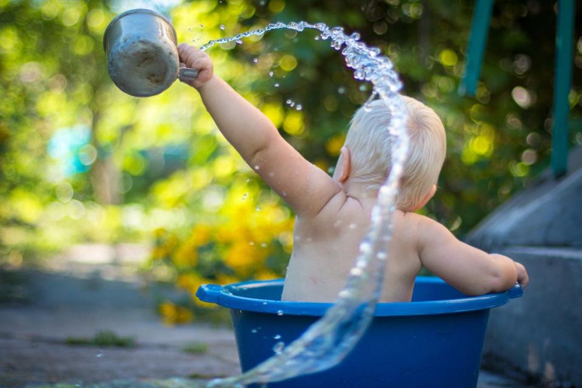 Feeding & bath